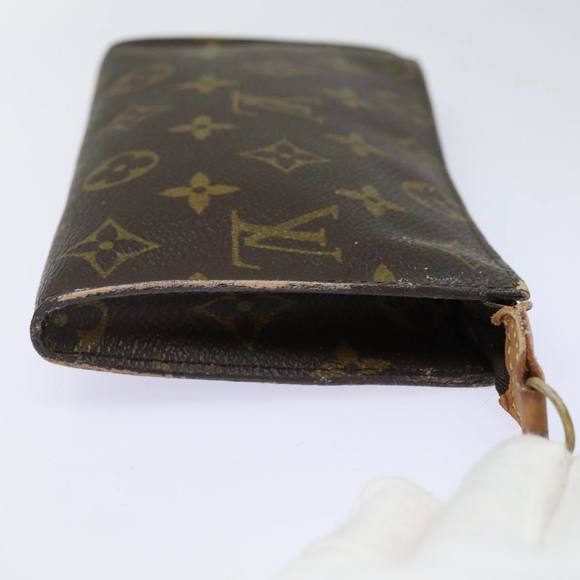 LOUIS VUITTON Monogram Bucket GM Pouch Accessory Pouch LV Auth 78579 - Picture 4 of 16